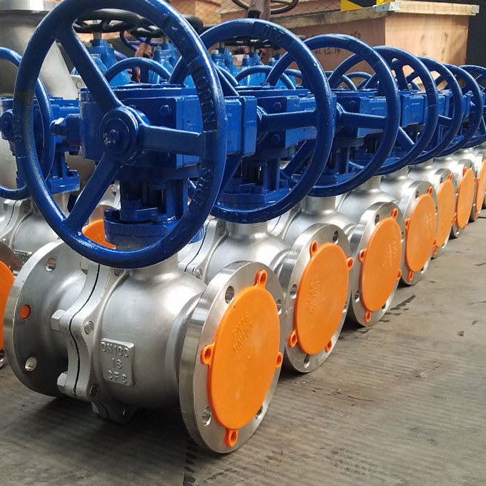Gear operated soft seat ball valve SS CF8 2 piece low pressure from China company