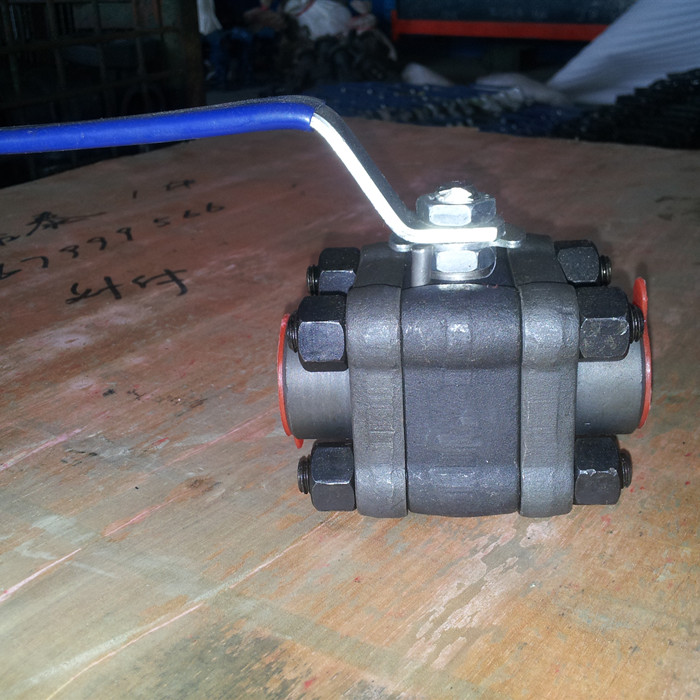 High pressure ball valve full bore and reduced bore socket weld end bi-directional from Chinese exporter