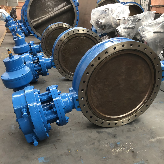 sandwich type butterfly valve,24’’, 150lb, gear operation